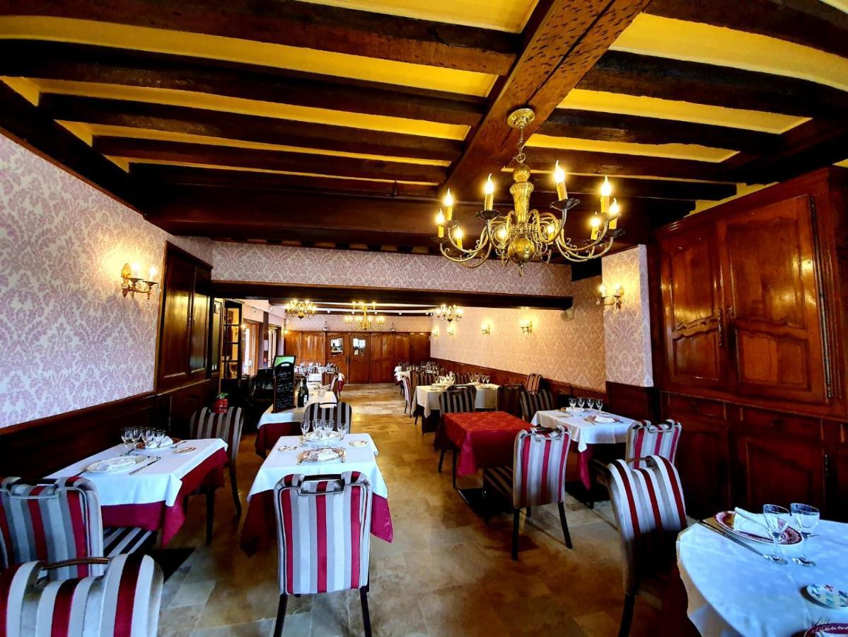 Hotel Croix Blanche De Sologne Chaumont-sur-Tharonne Exteriér fotografie